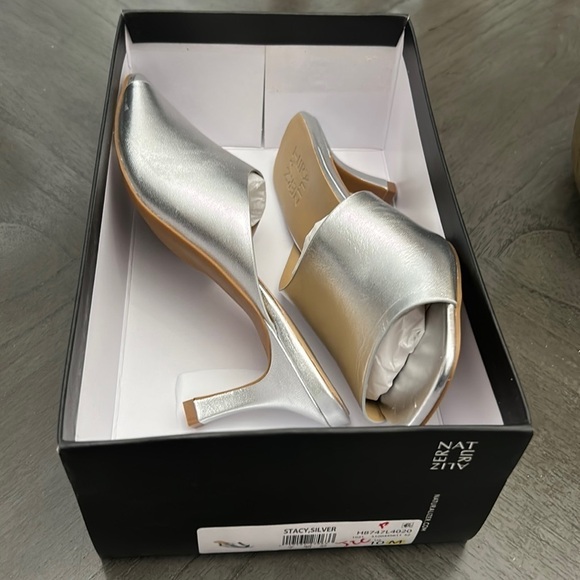 NATURALIZER Stacy Mule Dress Sandals - Picture 2 of 9